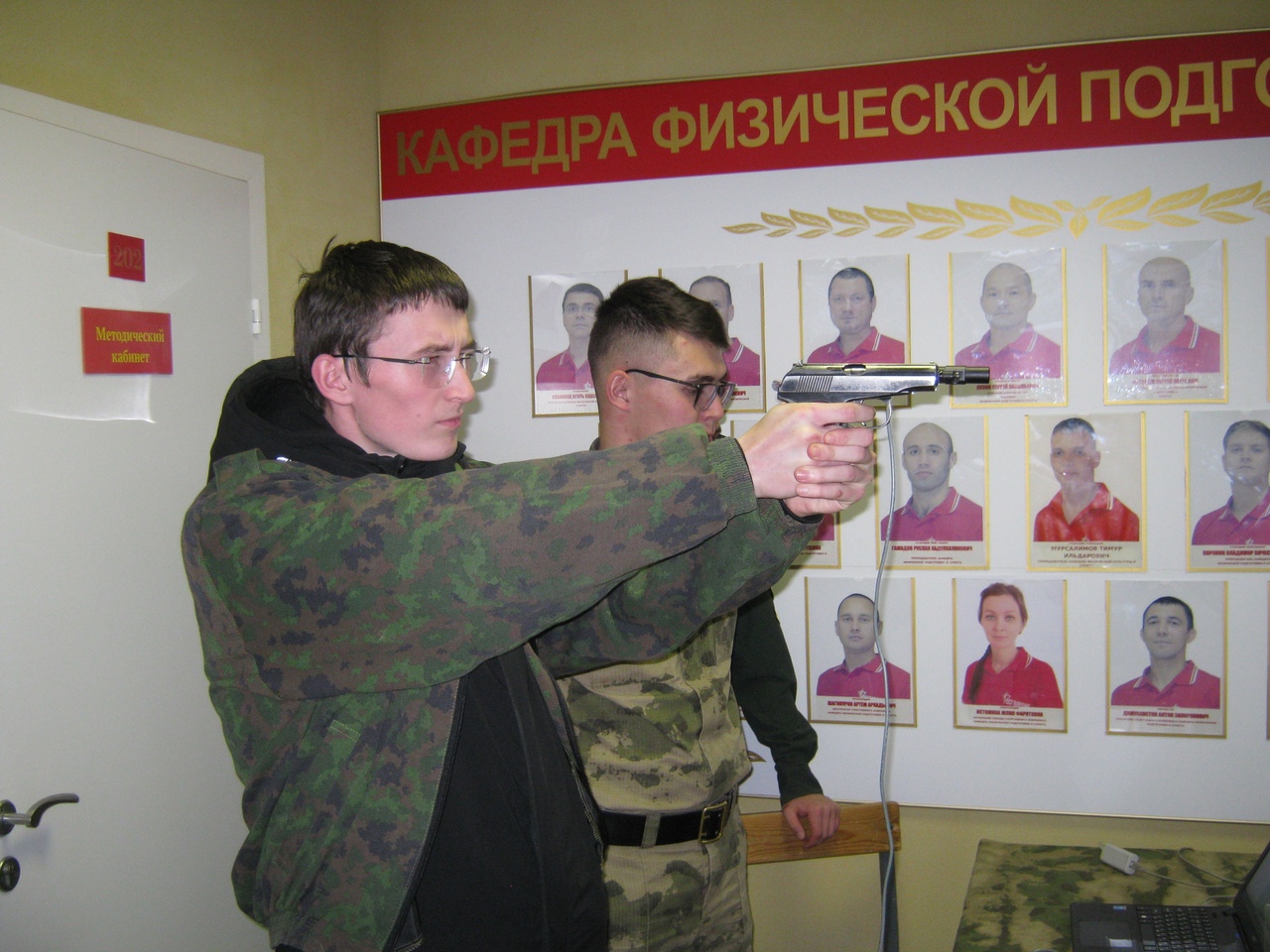 05.jpg