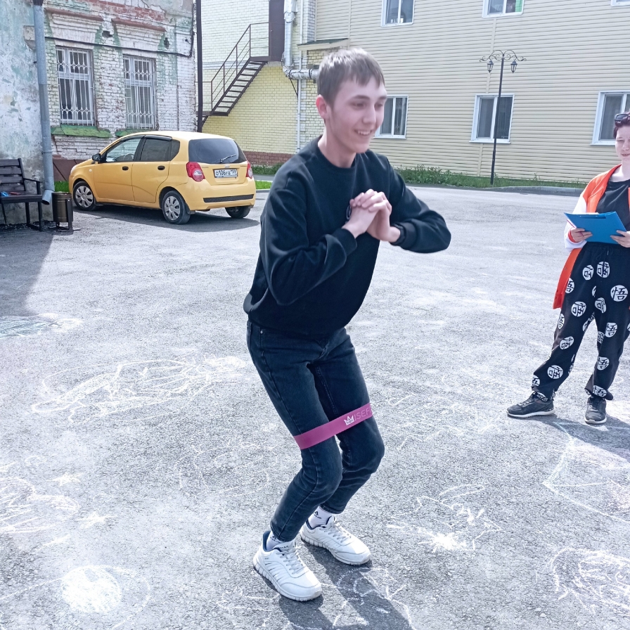 hf742J_plD0.jpg
