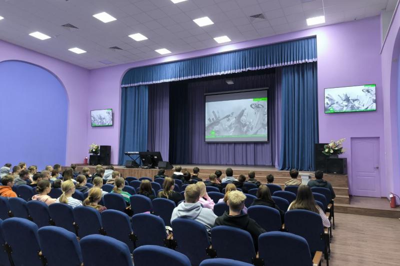 Тематические кинопоказы, посвященные Дню народного единства