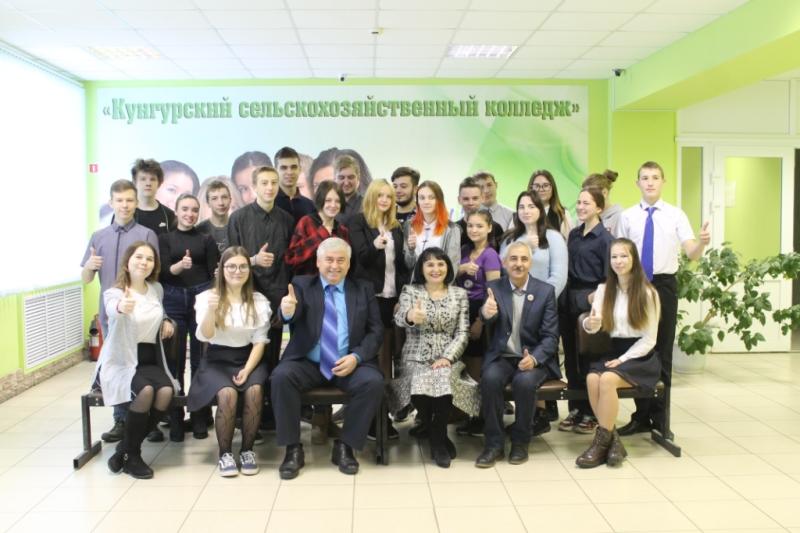 День волонтера