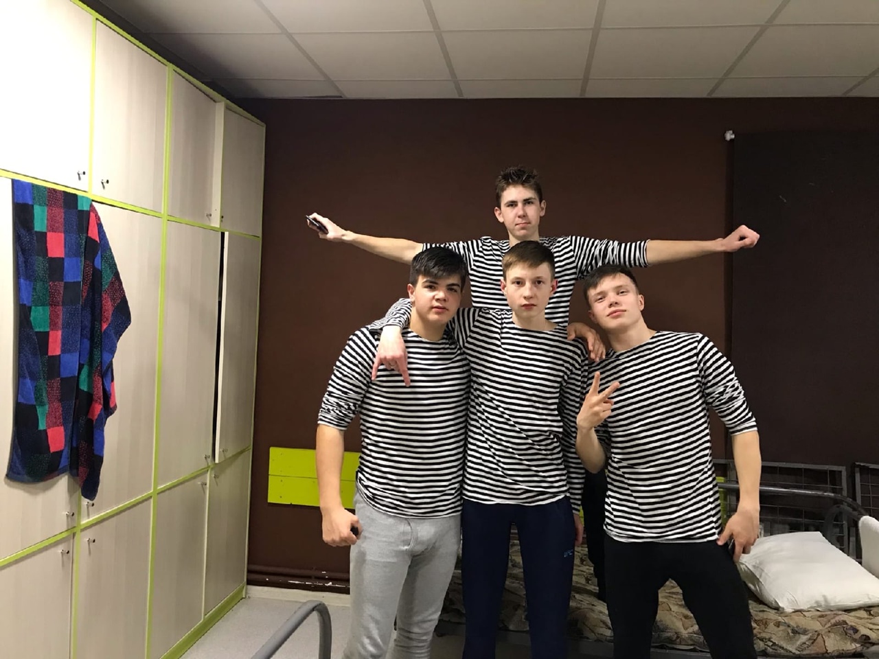 4.jpg